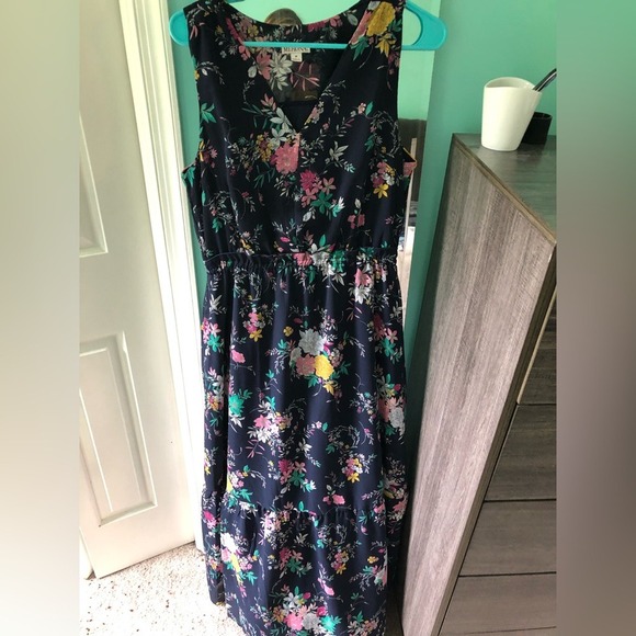 Merona Navy Floral Maxi Dress V Neck Sleeveless Tiered Hem Size M - Picture 2 of 5